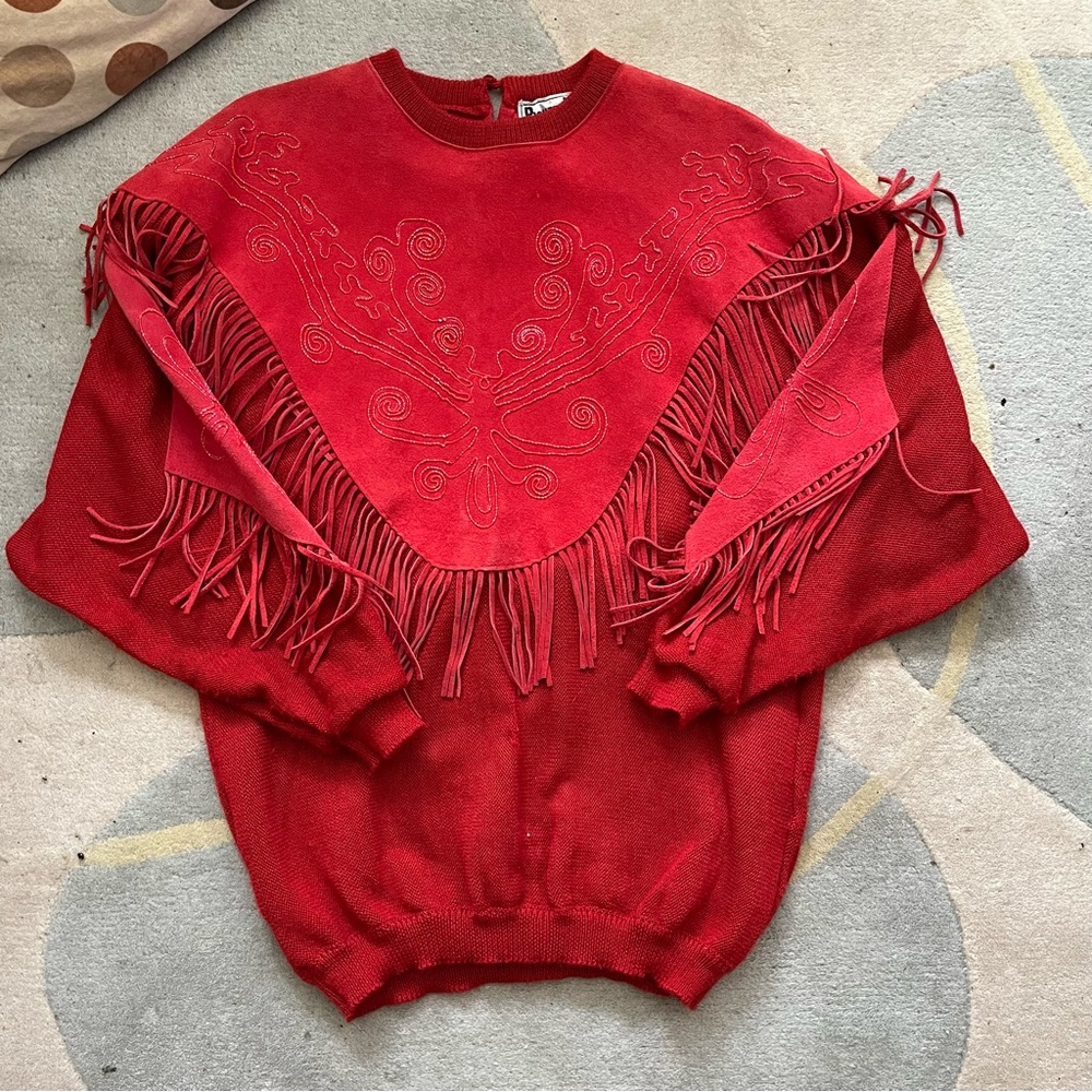 Pioneer Wear red fringe sweater size M